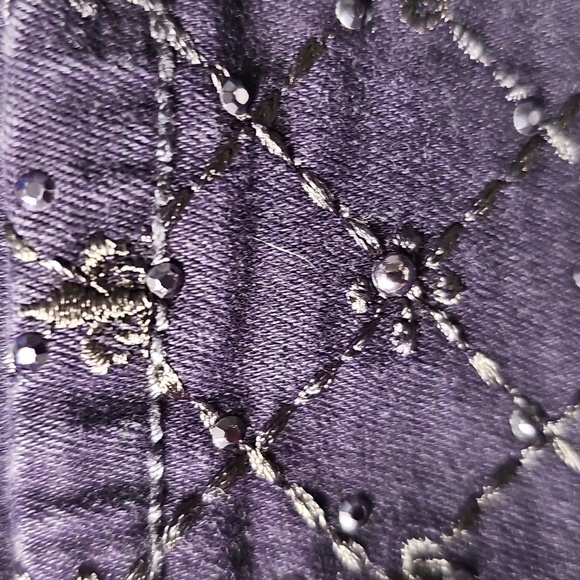 Code Bleu Women's Dark Purple Jeans Beaded And Embroidered Fleur De Lis - Picture 10 of 10